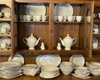 over 100 pc of fine porcelain china - Lorren Home Trends by Lorenzo