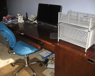 Nice large desk