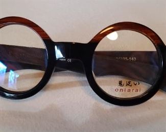 Oniarai Eyewear 