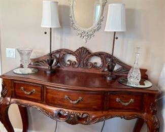 Ornate server, pair of buffet lamps, crystal pieces