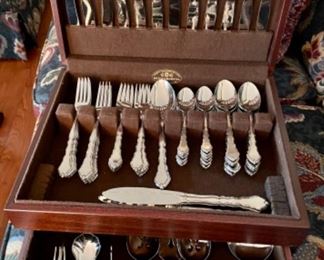 large set of Oneida "Satinique" stainless flatware in box
