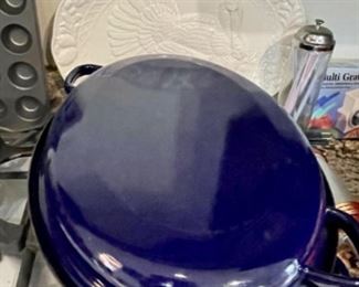 Enameled roaster, turkey platter