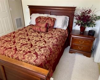 Full-size bed set, 2 drawer nightstand