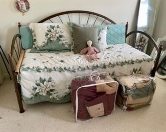 metal day bed, comforter sets