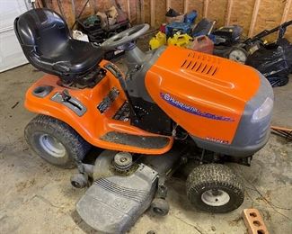 Husqvarna 48" YTH2148 mower with new battery
