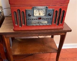 antique side table, Crosley  stereo