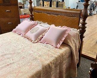 Beautiful Four Poster bed! 1940’s
