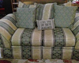 Rooms to Go Loveseat