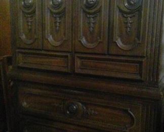 Chest (2 Drawers)