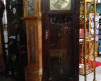 Grandfather clock (mahogany)