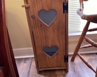 Cute little tater and onion bin