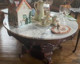 VICTORIAN MARBLE TOP TABLE