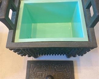 Ice chest