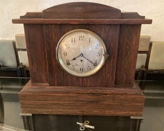 SETH THOMAS ADAMANTINE SONARA 4 BELL CHIME MANTLE CLOCK