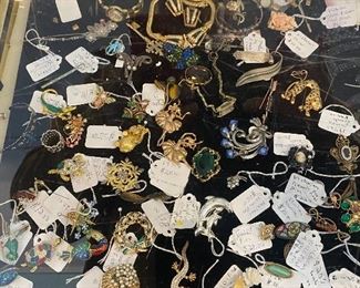 100s pieces of Jewelry now 60% off the entire store Monday only!!