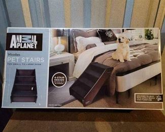 002 Animal Planet Pet Stairs NEW