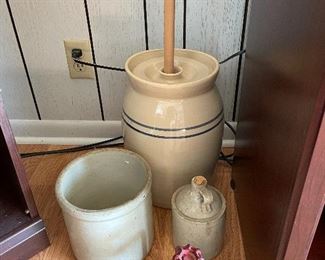 Pottery churn, crock, jug