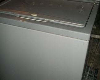 WHIRLPOOL TOP LOAD WASHER