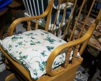 ONE OF 2 PLATFORM ROCKERS