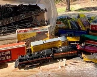 Lionel Train    and accessories