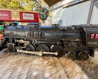 Lionel Train.       Engine 2018