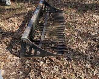 Hay platform for tractor