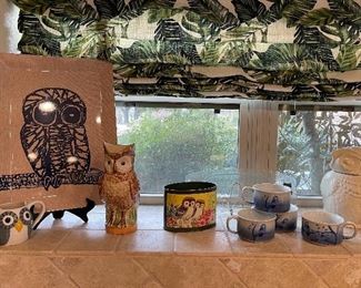 Pottery Barn Owl Tray, Owl Collection of pitchers, bowls, salt/pepper shakers and decor. 