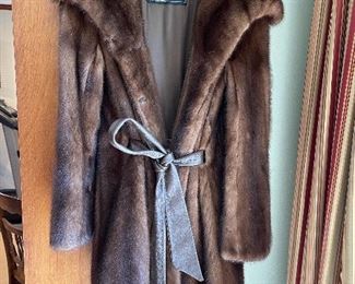 Szor-Diener Dallas Mink Coat with Belt