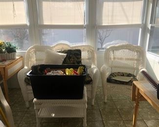 Vinyl wicker patio furniture 