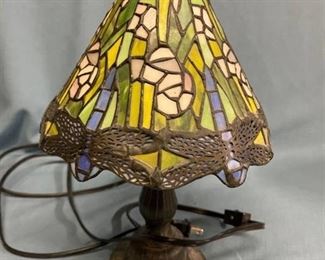 Vintage Tiffany style dragonfly lamp with brass base - 13 inches tall