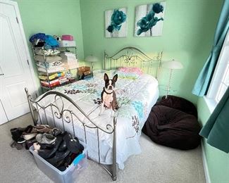 Queen Bed $100 No Mattress
5’w
55”t