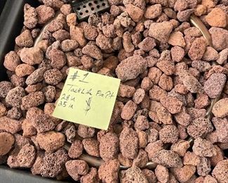 Outdoor gas fire pit
$150
28w
25”t