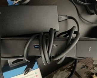 Wd19tbs dell multi monitor hub
$250