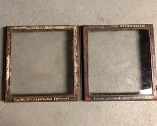 Sunshine Biscuits 
Vintage Biscuit Tin Lids - Glass and Metal 
Loose-Wiles Biscuit Company 