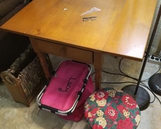 Drop-leaf side table