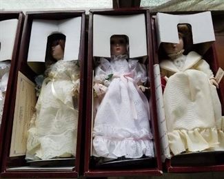 dolls, dolls, dolls