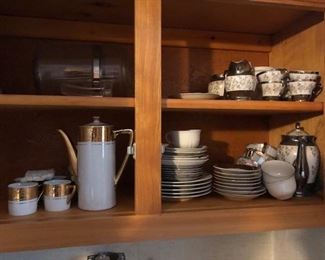 MID CENTURY MODERN TEA SET