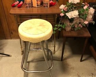 MID CENTURY MODERN YELLOW STOOL