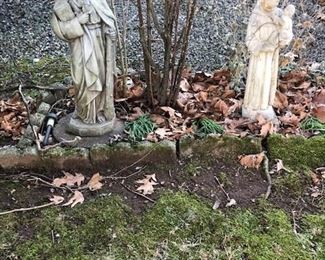 OUTDOOR RELIGIOUS STATUARY