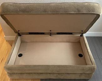 La-Z-Boy Console Ottoman Donna-Brown Sugar