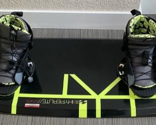 Green And Black 52 Inch Hyperlite One 30 Wakeboard Size 4-8