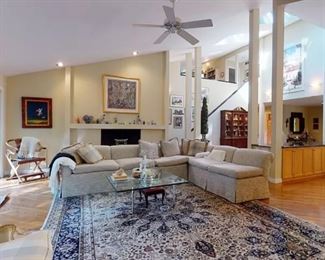 An eclectic mix of modern & vintage furnishings