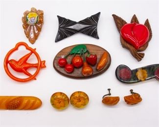 Vintage Bakelite Brooches Earrings incl Reverse Carved