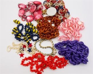 Vintage Lot Ladies Fashion Necklace incl Patriotic