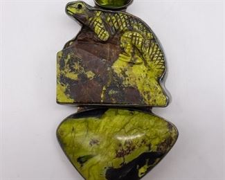 Amy Kahn Russell 925 Silver Green Carved Lizard Brooch