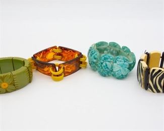 Vintage Mid Century Lot of 4 Bakelite Bracelets