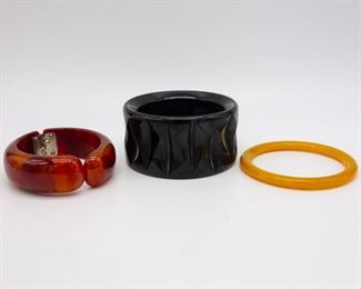 Vintage Bakelite Bracelets incl Carved Hinged Marbled