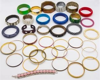Vintage Lot 25+ Ladies Fashion Bracelets incl Acrylic