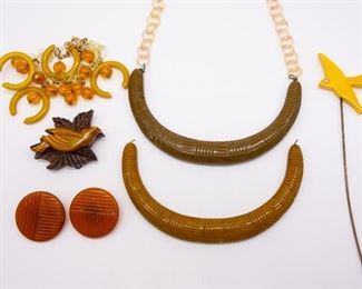 Vintage Lot of Bakelite Jewelry incl Necklace, Hat Pin