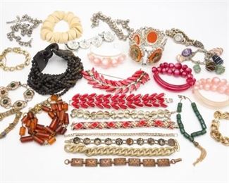 Vintage Lot 25 Ladies Fashion Bracelets incl Coro